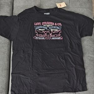 Levi's Black Tee with Pink Graphic
